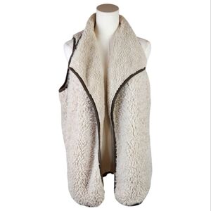 C.C Exclusives Reversible Sherpa Fleece Vest Cream Brown Cozy M
